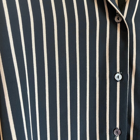 Olivaceous Black and Tan Striped Oversized Button Up High Low Blouse sz Small - Picture 4 of 5